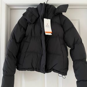 Brand new lululemon Wunder Puff Black cropped jacket